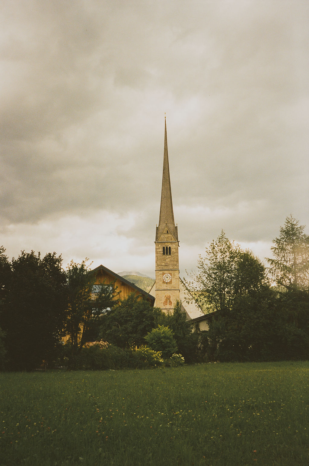 1.ArriveinMariaAlm_LinhSFoto_1