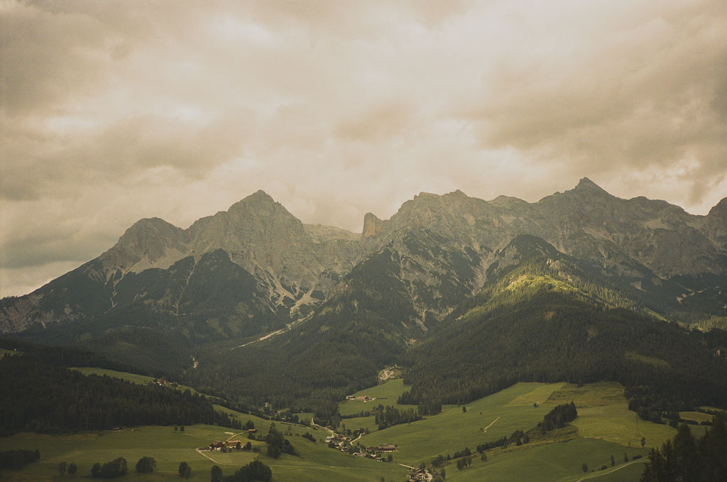 1.ArriveinMariaAlm_LinhSFoto_5