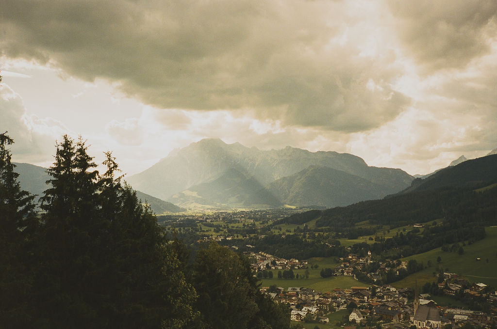 1.ArriveinMariaAlm_LinhSFoto_6