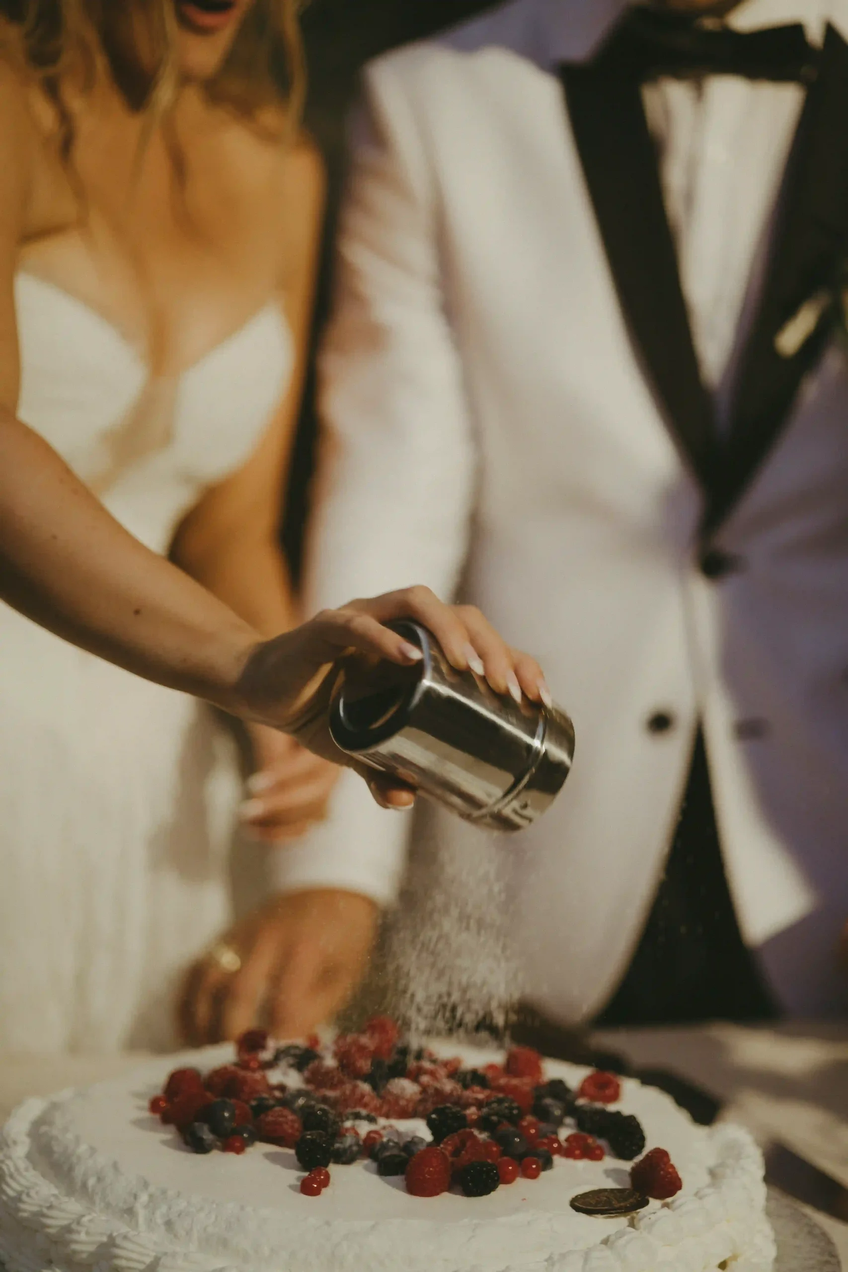 Tuscany Wedding_8.Cake_K&J_LinhSFoto_16