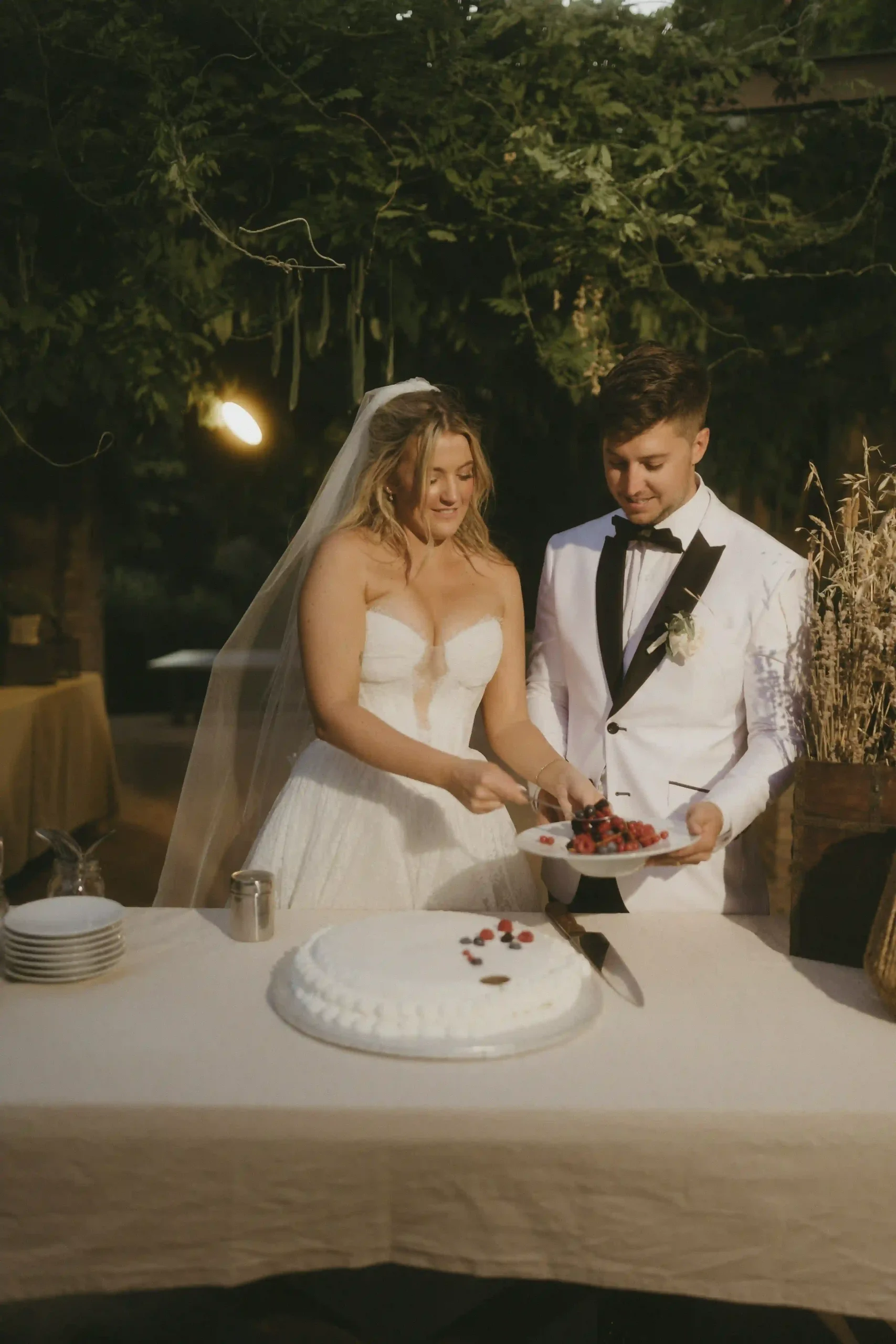 Tuscany Wedding_8.Cake_K&J_LinhSFoto_3